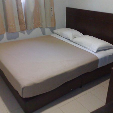 Tiong Nam Hotel Pasir Gudang Extérieur photo