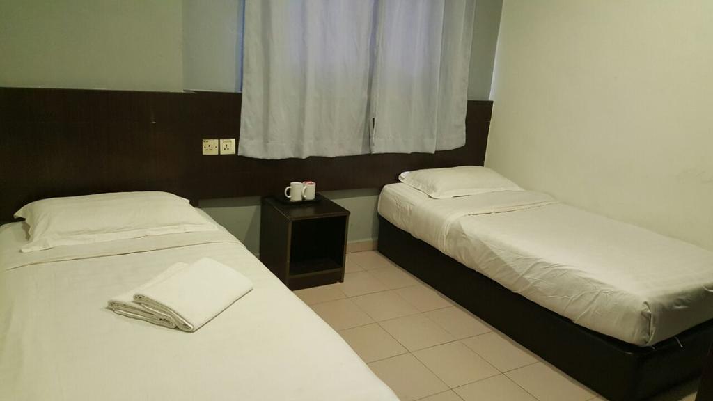 Tiong Nam Hotel Pasir Gudang Extérieur photo
