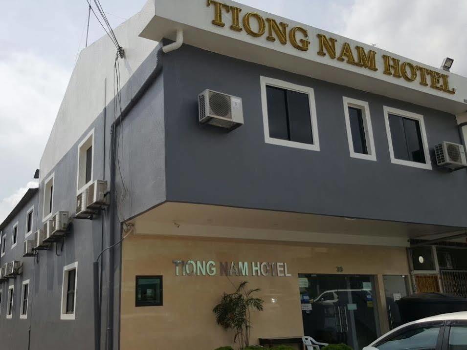 Tiong Nam Hotel Pasir Gudang Extérieur photo